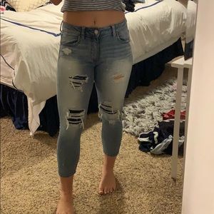 American eagle ripped cropped jeans